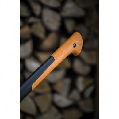 Fiskars kirvis universalus X10 S 2